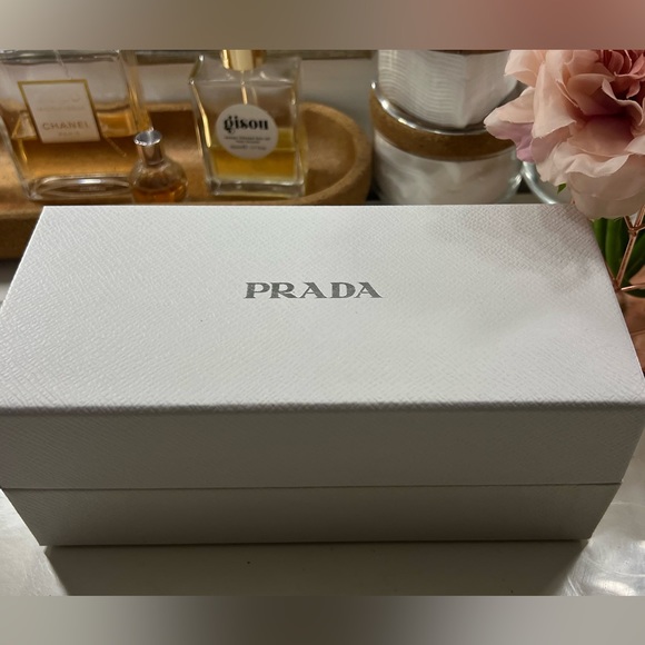 Prada PR R 17WS - Picture 2 of 7